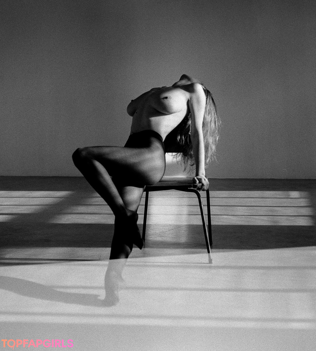 Nagie wyciekłe zdjęcie OnlyFans od Mila Amour #711