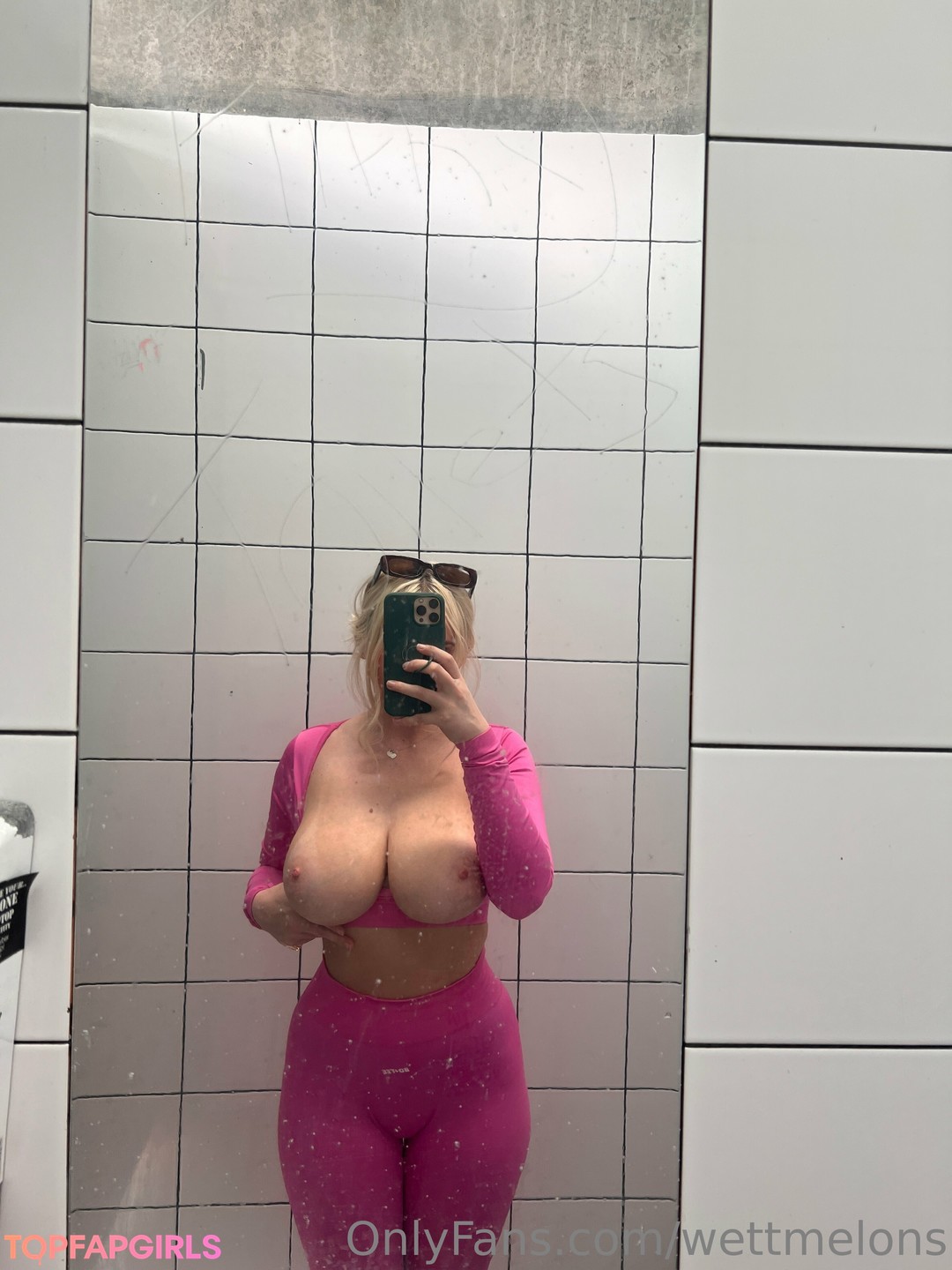Nagie wyciekłe zdjęcie OnlyFans od Wettmelons #2230