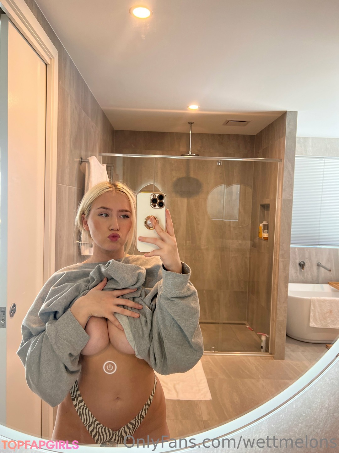 Nagie wyciekłe zdjęcie OnlyFans od Wettmelons #2375