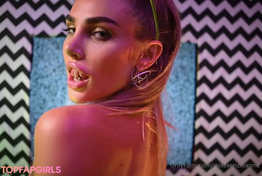 Nagie wyciekłe zdjęcie OnlyFans od Kenzie Anne #107