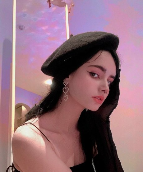Loona