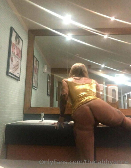Nagie wyciekłe zdjęcie OnlyFans od Thetabbyanne