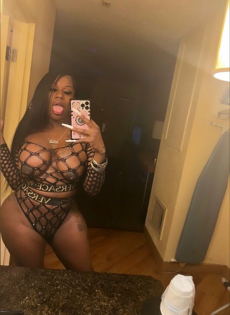 Nagie wyciekłe zdjęcie OnlyFans od Bubbleazzasia