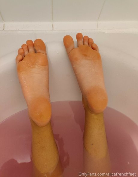 Alicefrenchfeet