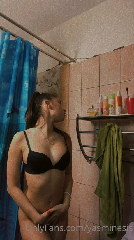 Yasminesis