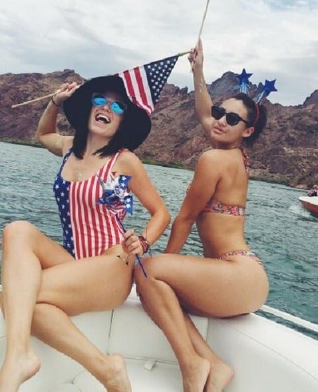 Francia Raisa