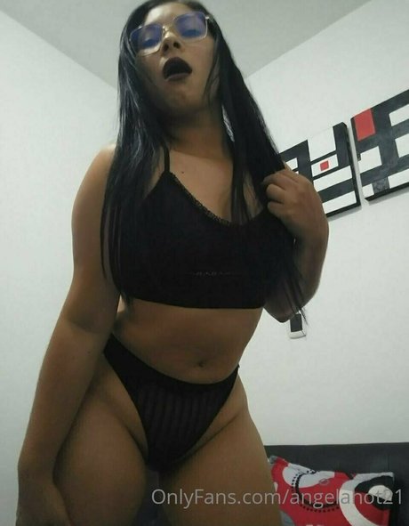 Angelahot21