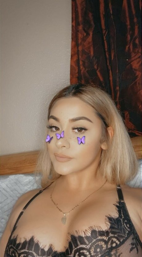 Nagie wyciekłe zdjęcie OnlyFans od Latina California Girl