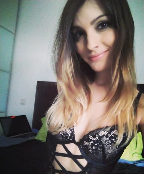 Nagie wyciekłe zdjęcie OnlyFans od Iamcristinini