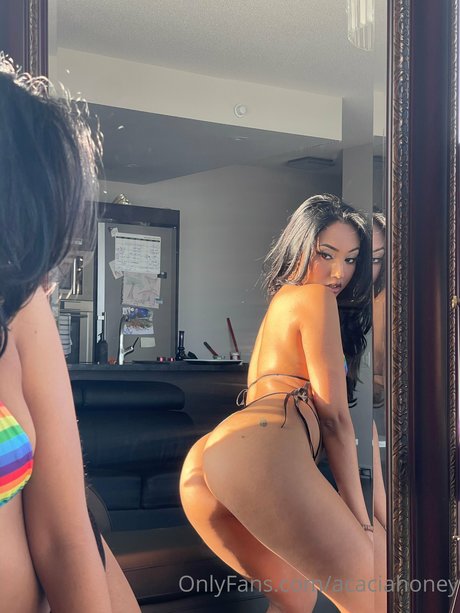 Nagie wyciekłe zdjęcie OnlyFans od Acacia Henley