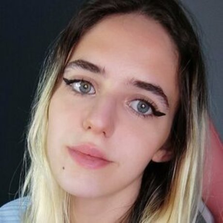 Nagie wyciekłe zdjęcie OnlyFans od Mineofyours