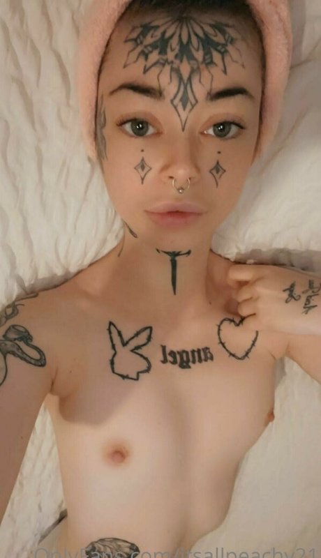 Nagie wyciekłe zdjęcie OnlyFans od Itsallpeachy21