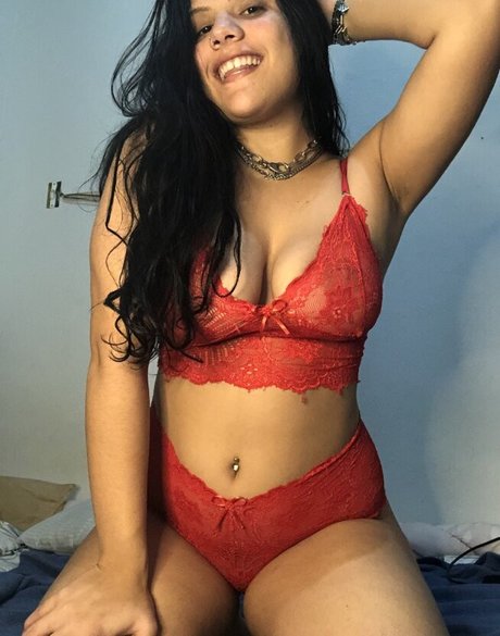 Nagie wyciekłe zdjęcie OnlyFans od Naymineratto