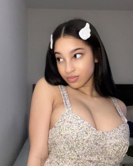 Nagie wyciekłe zdjęcie OnlyFans od Lazzybeans