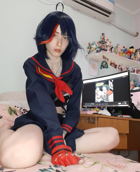 Kiki Glitter Cosplay