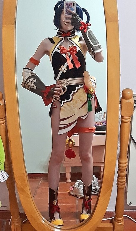 Kiki Glitter Cosplay