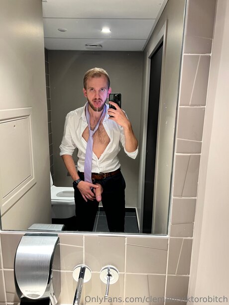 Nagie wyciekłe zdjęcie OnlyFans od Victorobitch