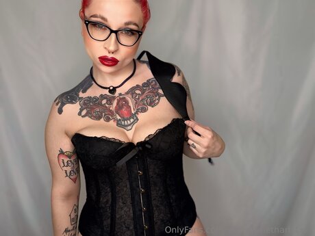 Yourscarletharlotxxx