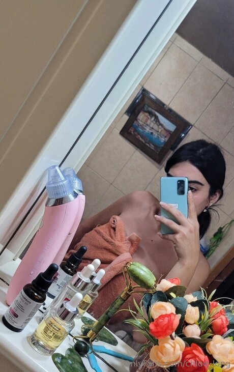 Nagie wyciekłe zdjęcie OnlyFans od Chloe Long