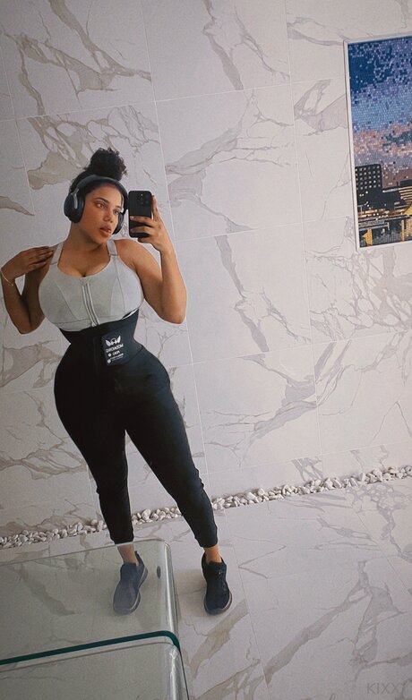 Nagie wyciekłe zdjęcie OnlyFans od Thekixxy