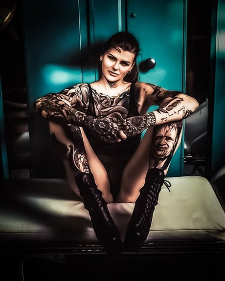 Nagie wyciekłe zdjęcie OnlyFans od Melisande Sin