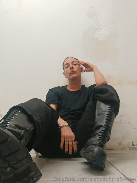 Alexbitchcraft4free