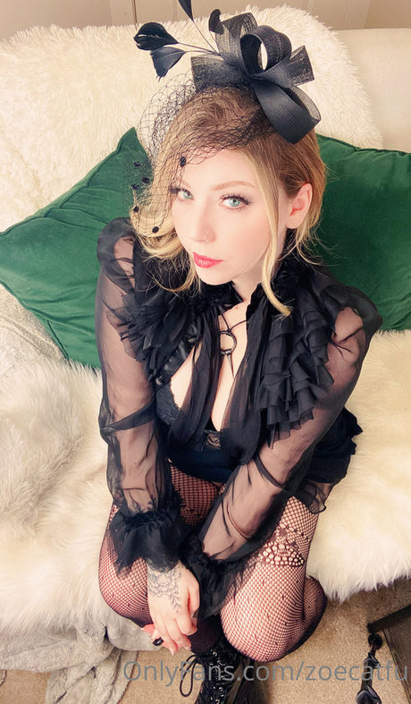 Nagie wyciekłe zdjęcie OnlyFans od Zoecatfu