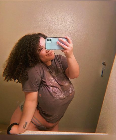 Kweenbailey23