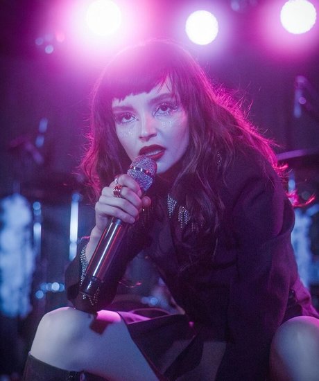 Lauren Mayberry