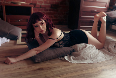 Cherrievelvet Cherrie