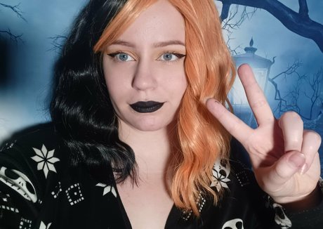 Lilithcrossbones
