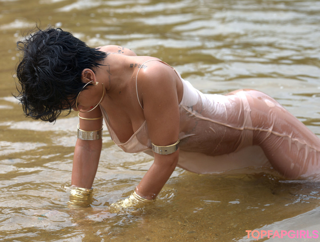 Nagie wyciekłe zdjęcie OnlyFans od Rihanna #1323