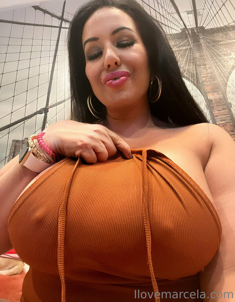 Latinamilfnyc