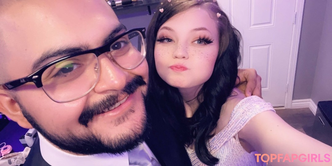 Nagie wyciekłe zdjęcie OnlyFans od Strawbeariemilkk #1162