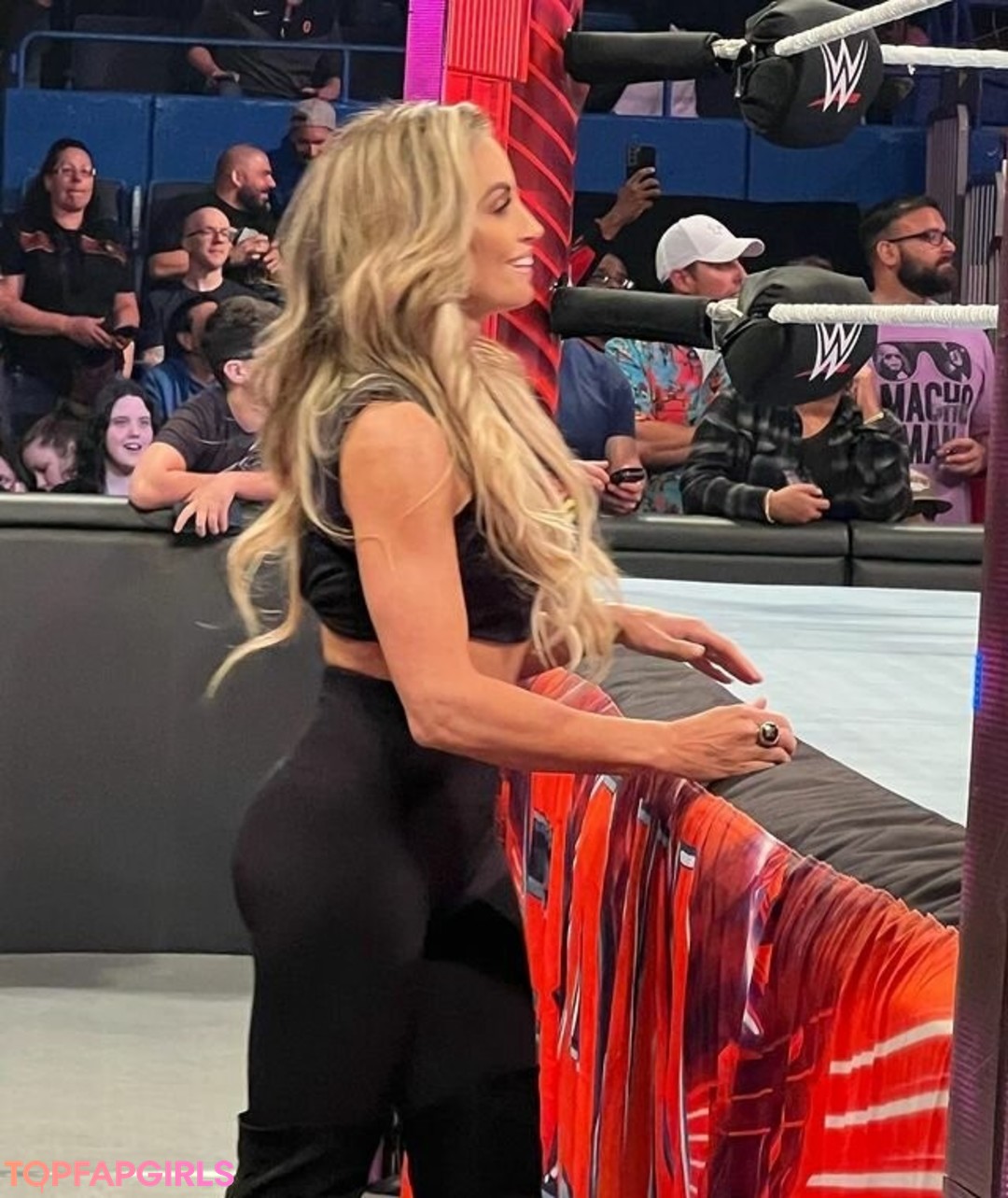 Nagie wyciekłe zdjęcie OnlyFans od Trish Stratus #1065