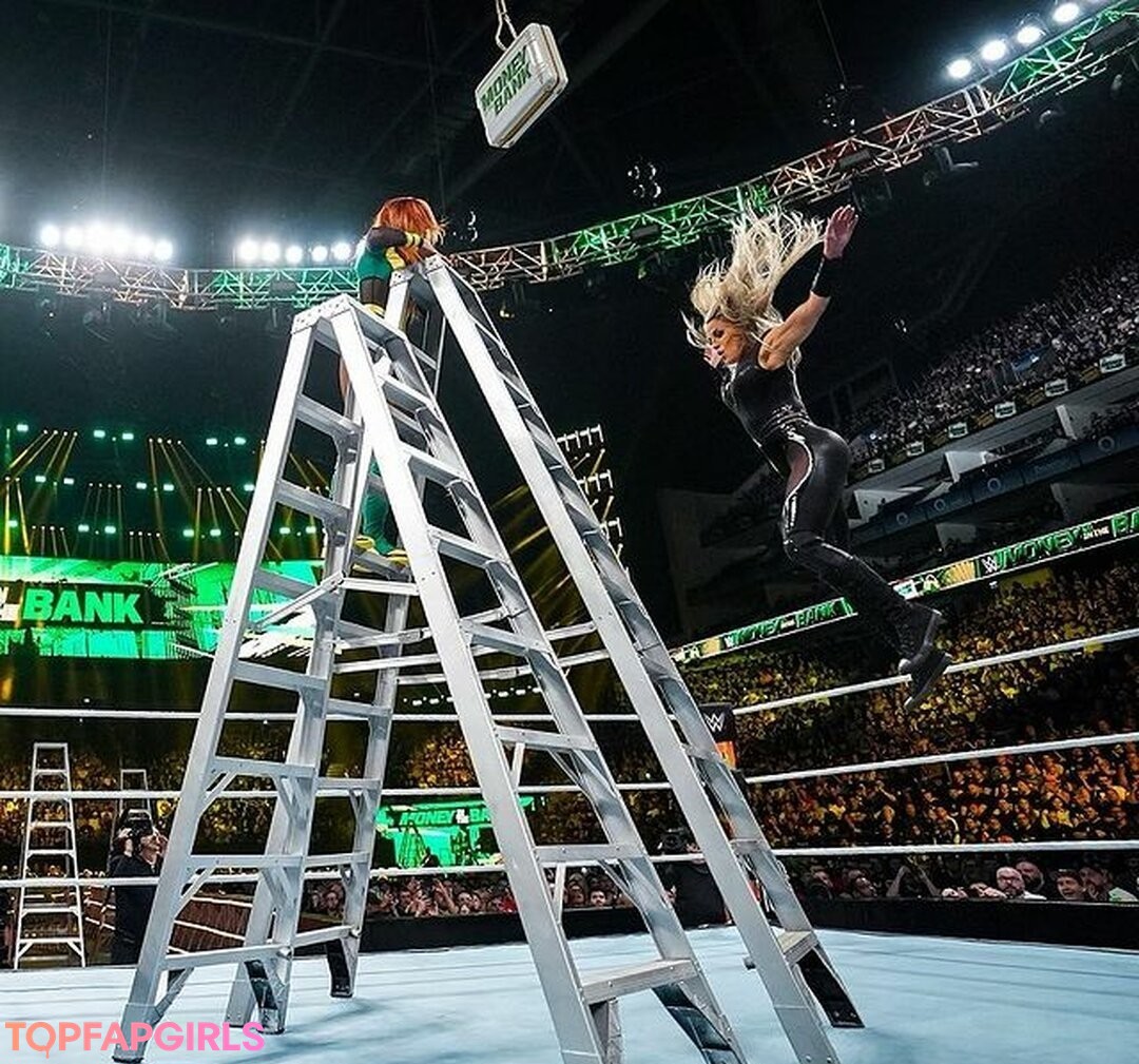 Nagie wyciekłe zdjęcie OnlyFans od Trish Stratus #1109