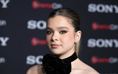 Hailee Steinfeld
