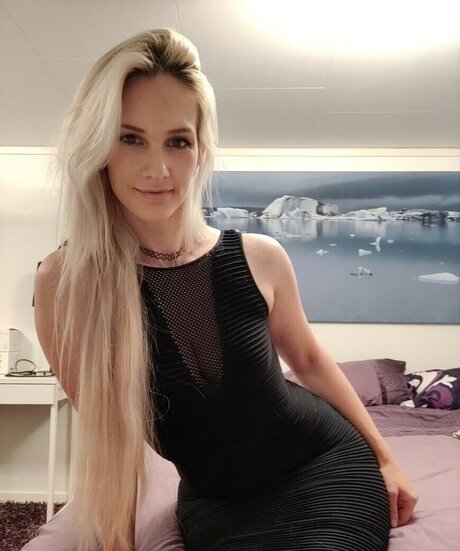 Nagie wyciekłe zdjęcie OnlyFans od Amyzzin
