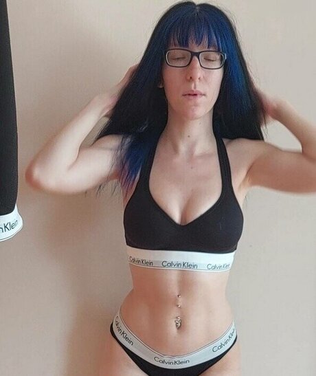Nagie wyciekłe zdjęcie OnlyFans od Bluemogli