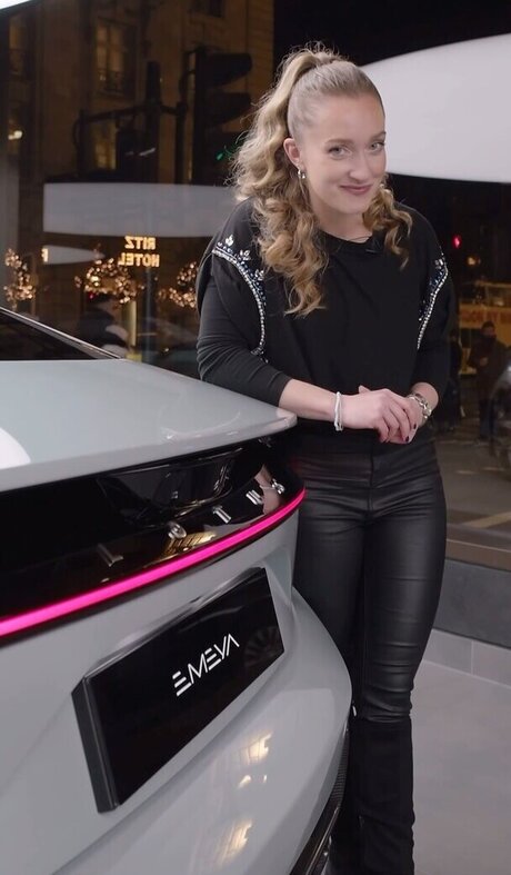 Celebrity Guilty Pleasures & Underrated Women