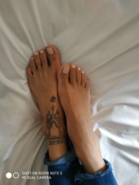 Nagie wyciekłe zdjęcie OnlyFans od Elena Hamoudy