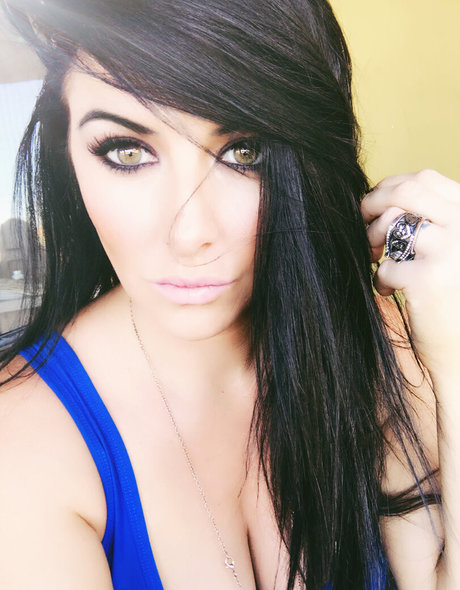 Tarynthomas