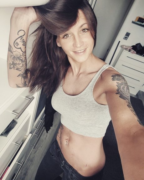 Nagie wyciekłe zdjęcie OnlyFans od Lea