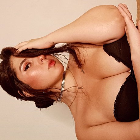 Nagie wyciekłe zdjęcie OnlyFans od Lilyaldridge23