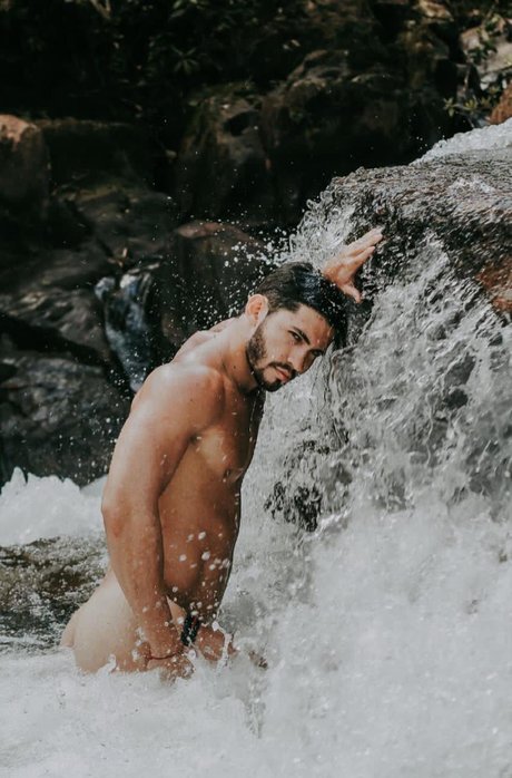 Nagie wyciekłe zdjęcie OnlyFans od Leonardo Trindade