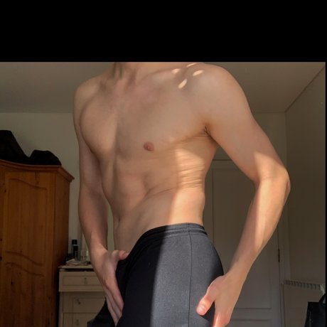 Nagie wyciekłe zdjęcie OnlyFans od Cyril Luzin