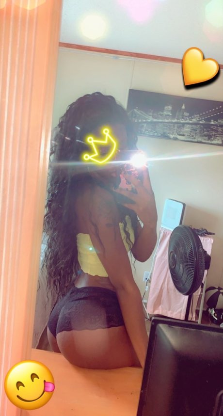 Nagie wyciekłe zdjęcie OnlyFans od Myadior