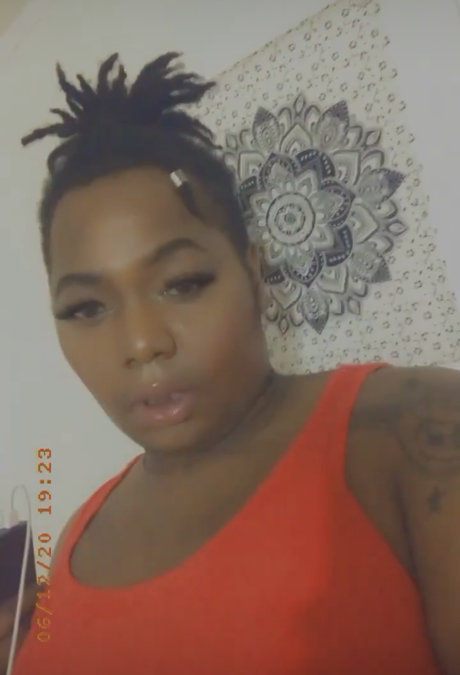 Que
