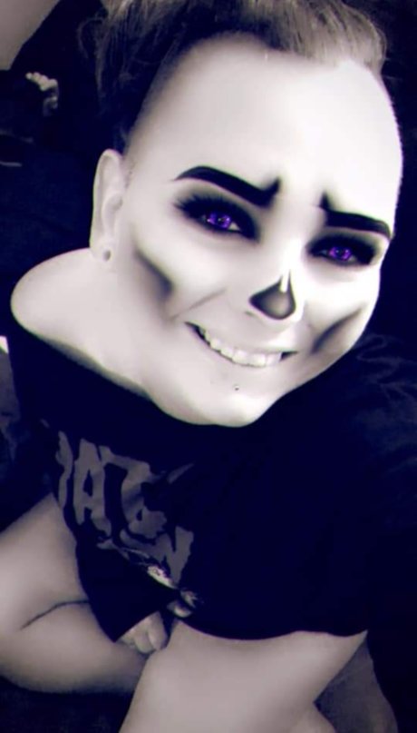 Nagie wyciekłe zdjęcie OnlyFans od Micajayne