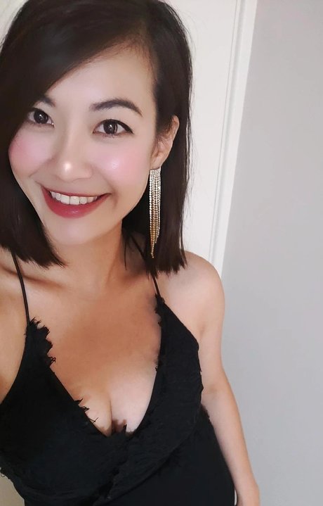 Nana Asian